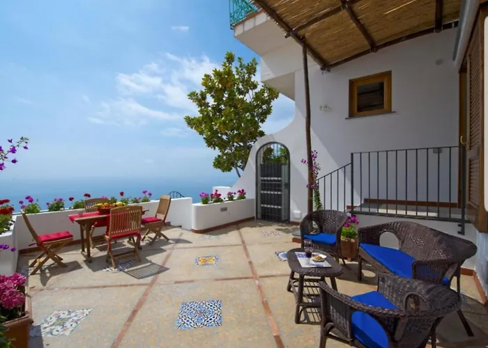 Holidays Dream Apart Otel Băile Herculane