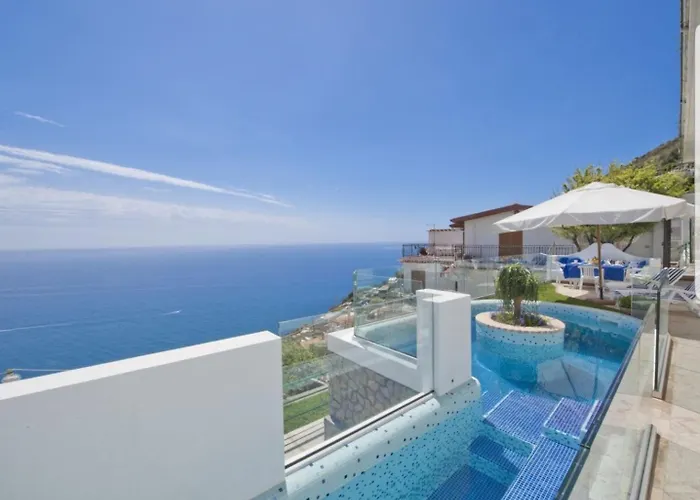 Holidays Dream Apart Otel Băile Herculane
